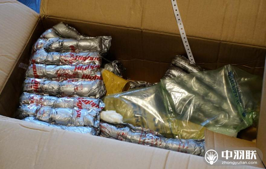 拆了纸盒,看见了第三次世界大战